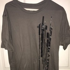 Oakley graphic t shirt